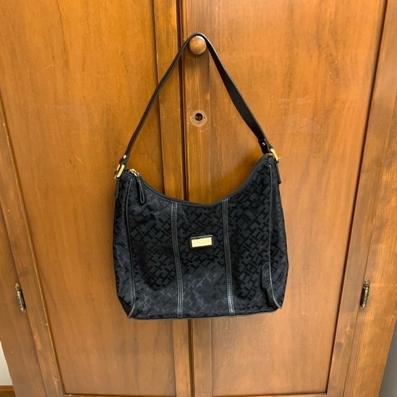 Tommy Hilfiger monogrammed curved shoulder bag purse wear on edge see pic - Picture 1 of 10